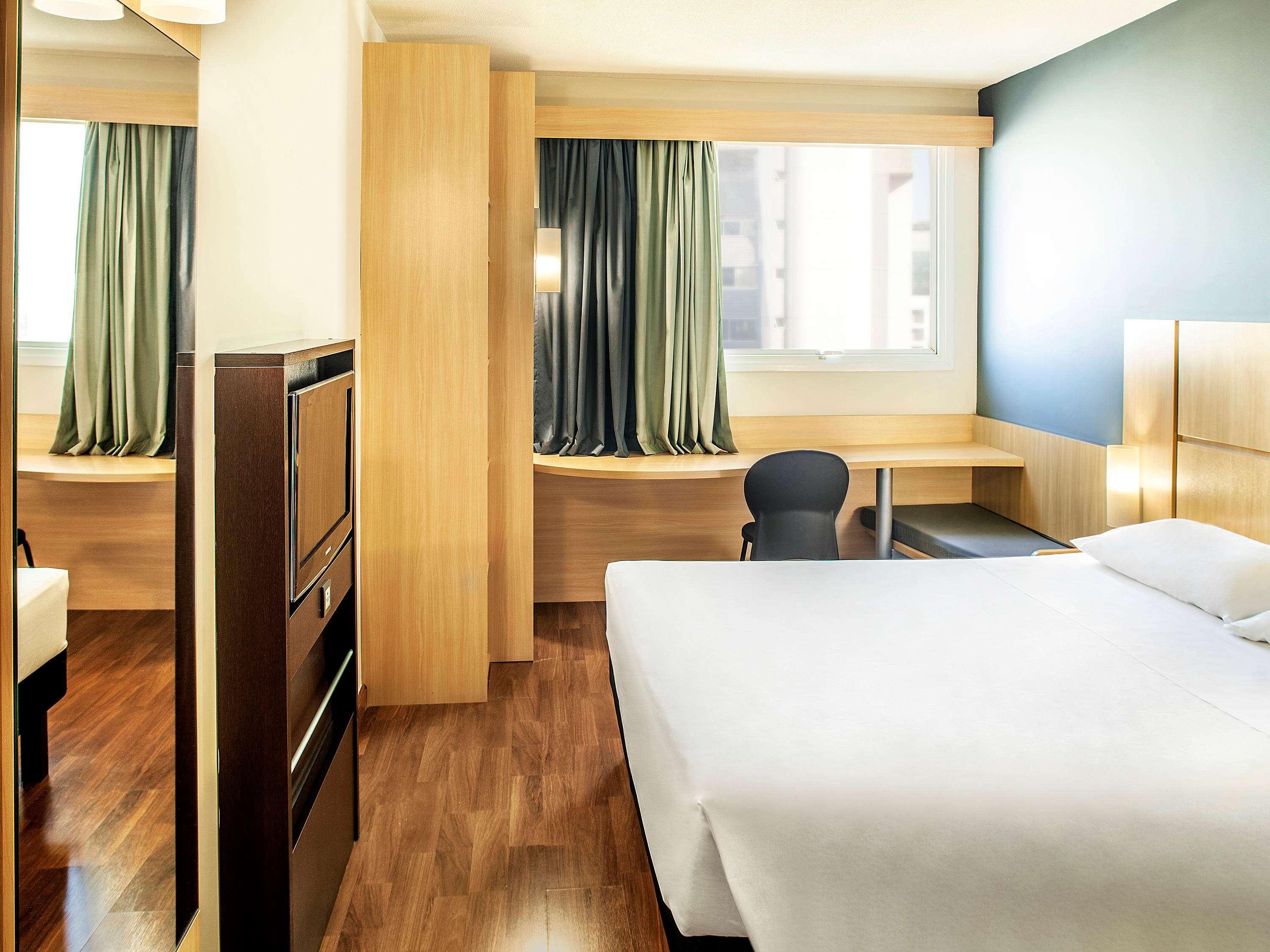 Готель Ibis Belo Horizonte Savassi Екстер'єр фото