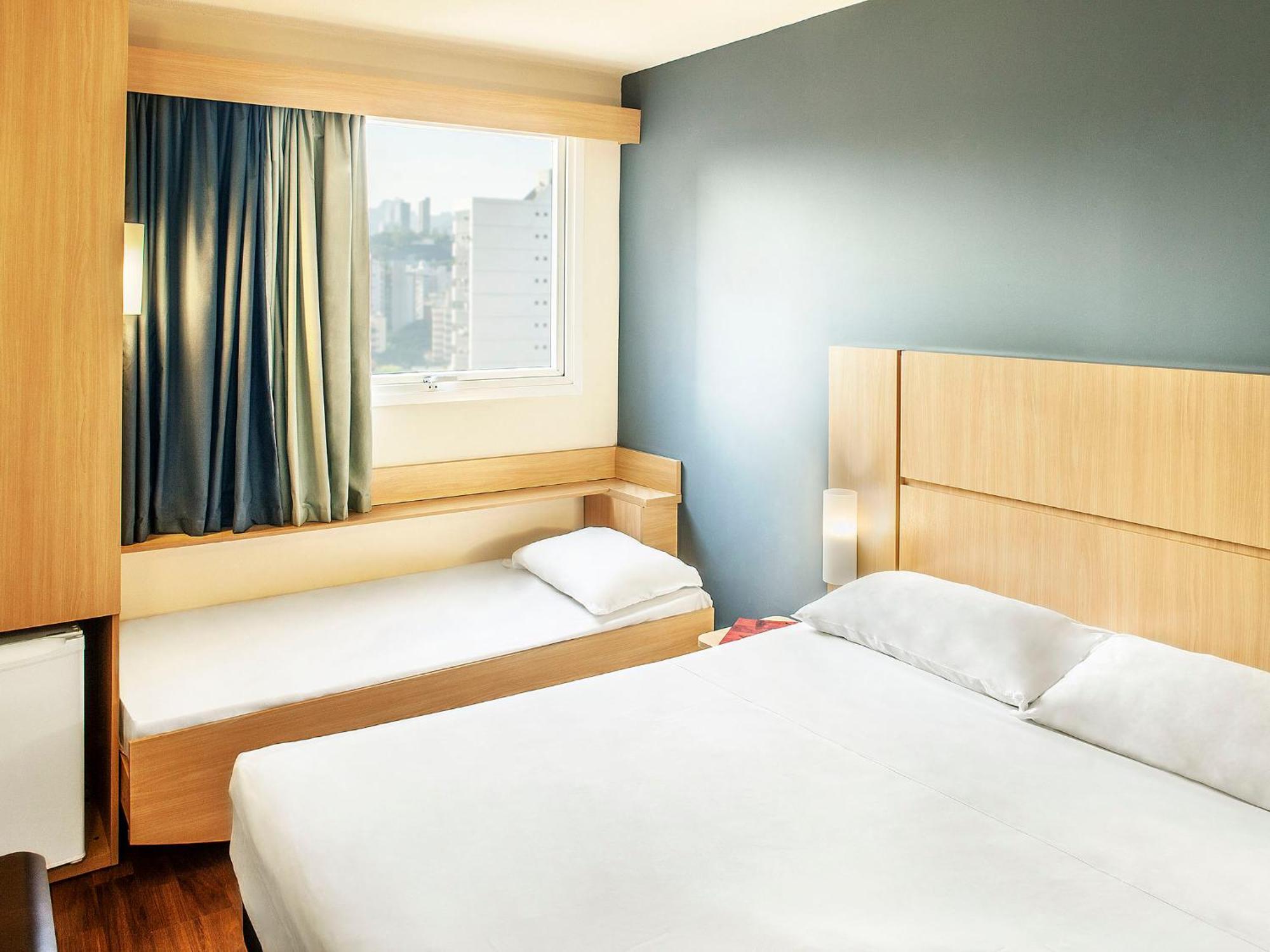 Готель Ibis Belo Horizonte Savassi Екстер'єр фото