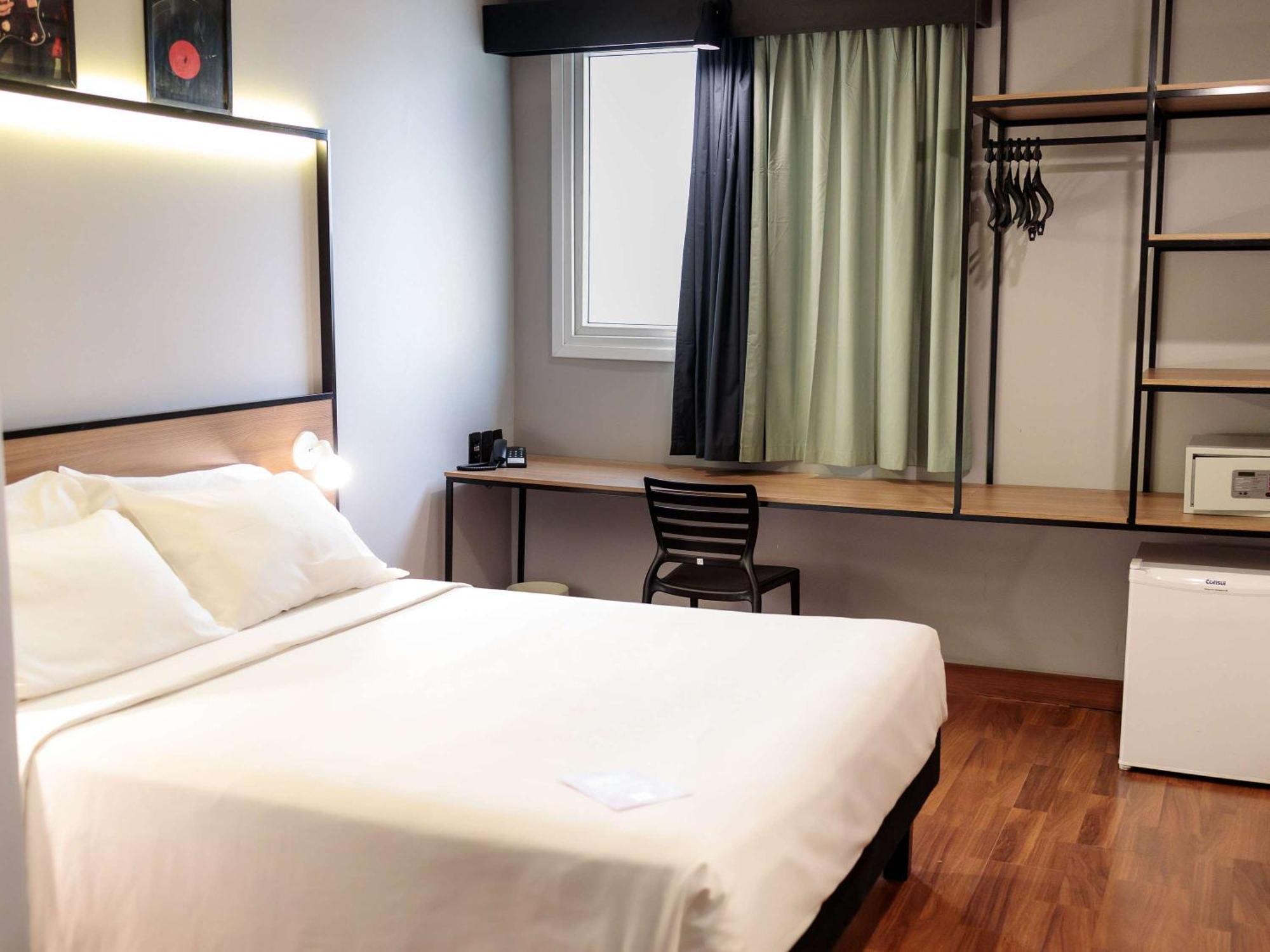 Готель Ibis Belo Horizonte Savassi Екстер'єр фото