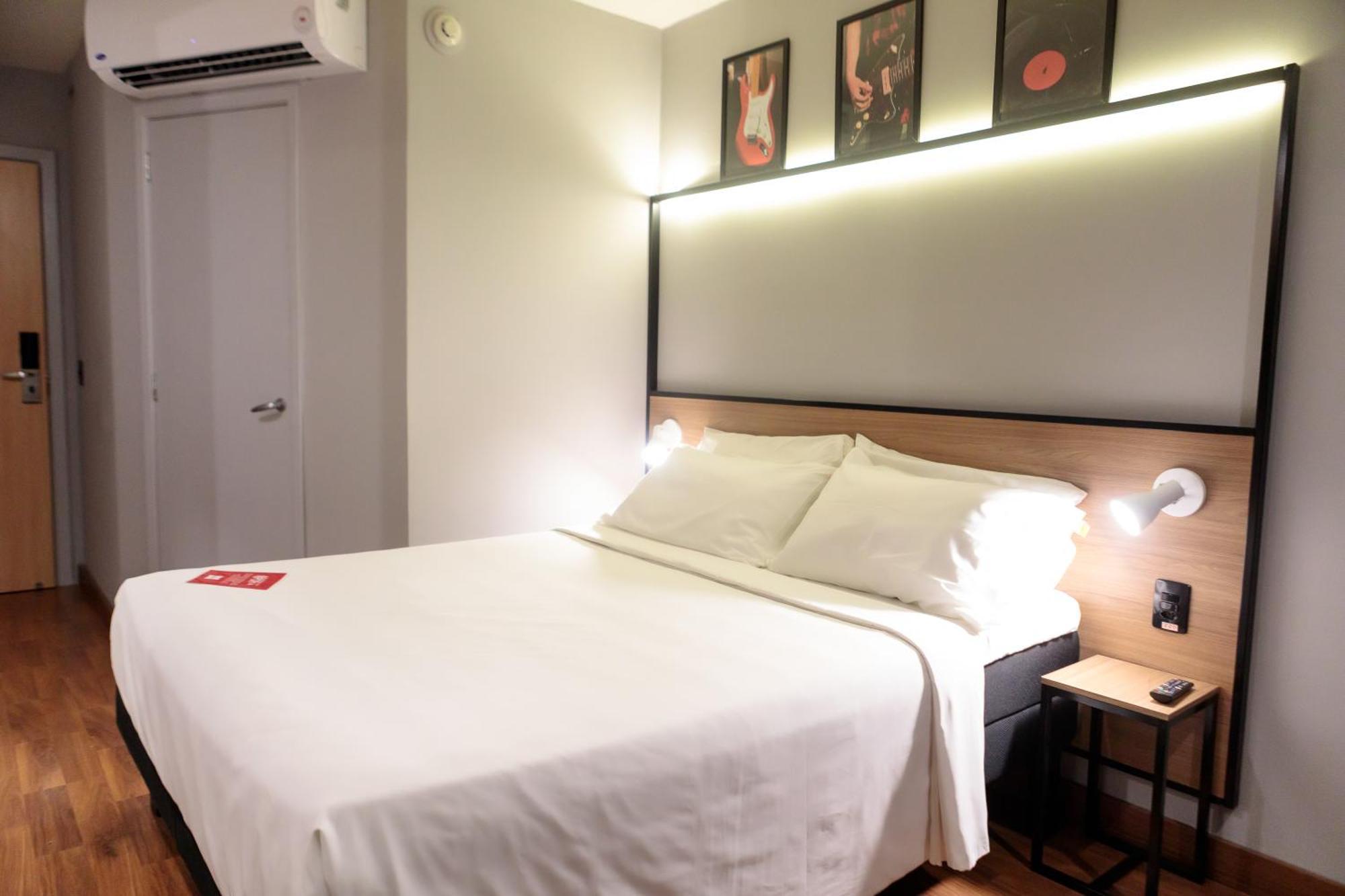 Готель Ibis Belo Horizonte Savassi Екстер'єр фото