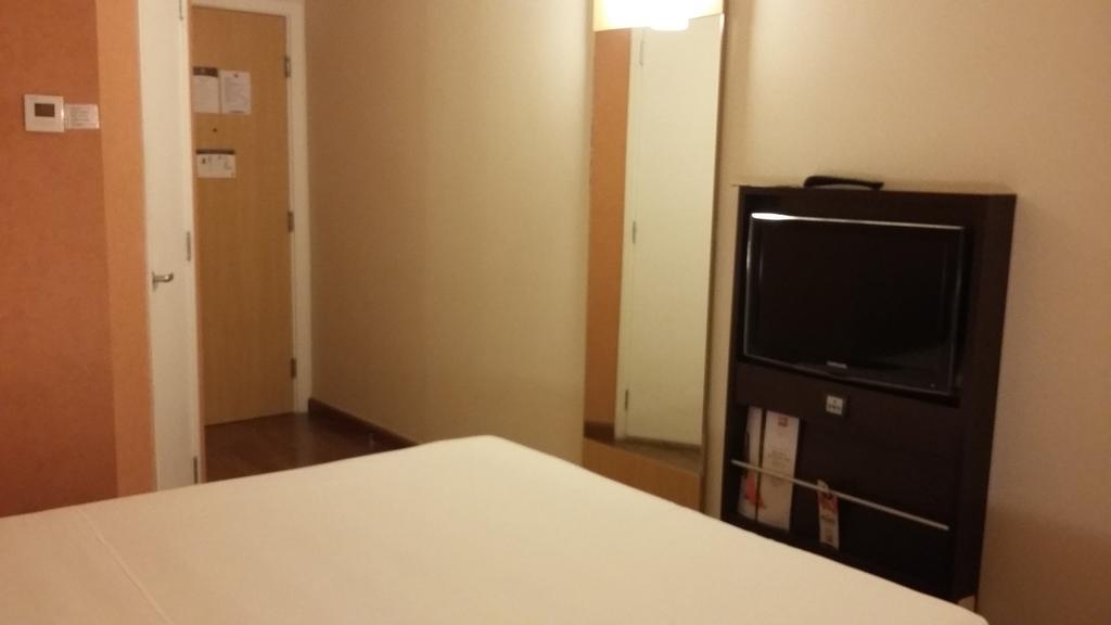 Готель Ibis Belo Horizonte Savassi Екстер'єр фото