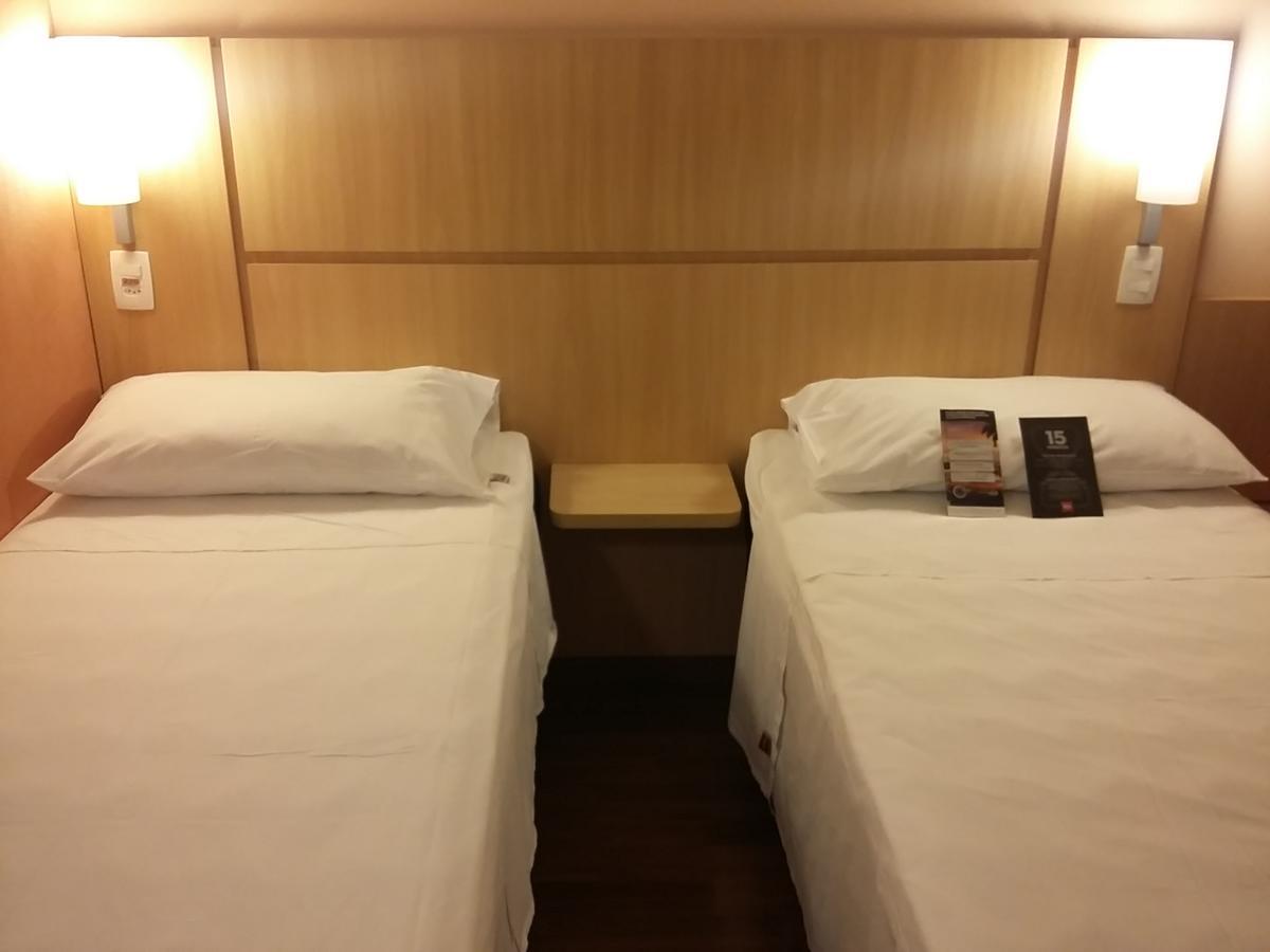 Готель Ibis Belo Horizonte Savassi Екстер'єр фото